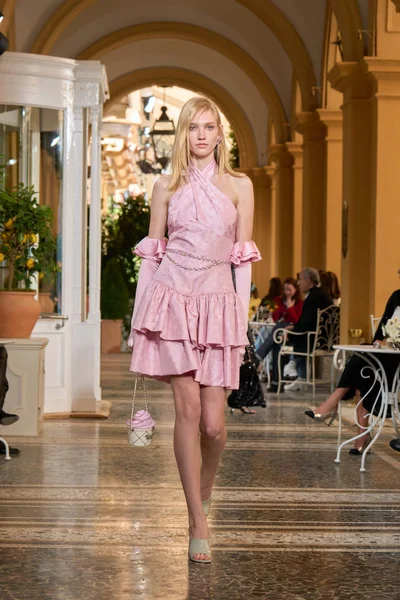 Look 58